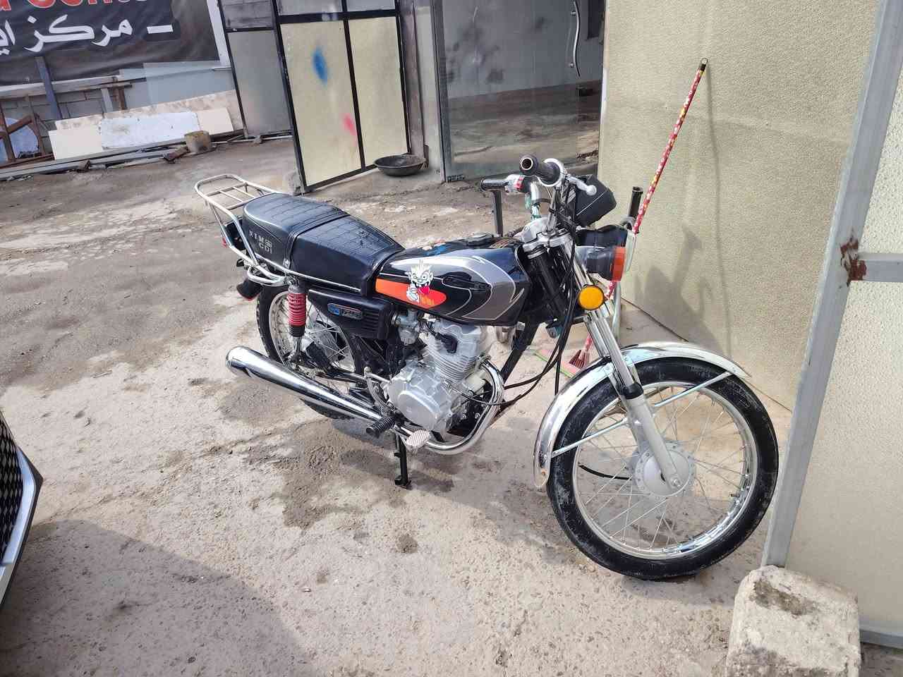 دراجه للبيع موديل 2024 السعر 500 بيه مجال شي بسيط العنوان السيديه رقم ***********
