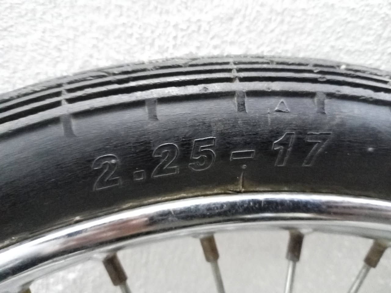 تايرين للبيع  مال بايسكل شحن اي عيب ما بيه عنوان كركوك روناكي سايدين الرقم ***********
