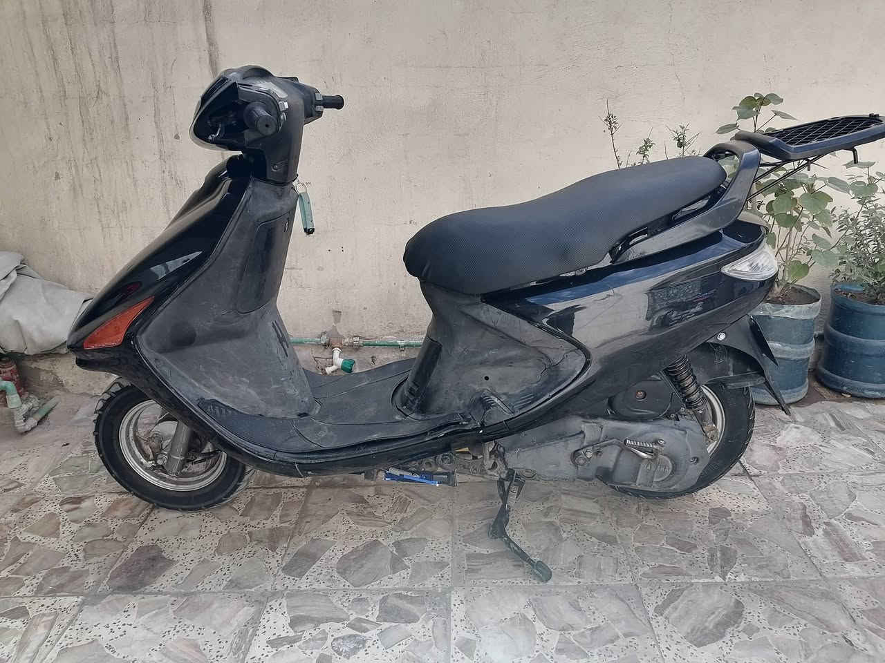 للبيع فراشه حاويه مامفتوحه شرط خرسه كله شغال ملحه دراجه مكان نجف سعره 450 رقم ***********
