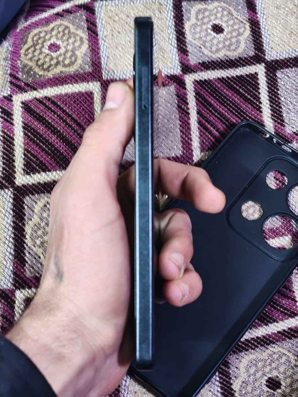 ريدمي 13برو فايف جي. النضافه 100/100.وكدام العين. الذاكره. 256)الرام 24.مامفتوح. جديد السعر. 250.بي مجال. حك جيه بس ابو 230لايعلق. المكان. موصل. ايسر قوصيات.(***********)
