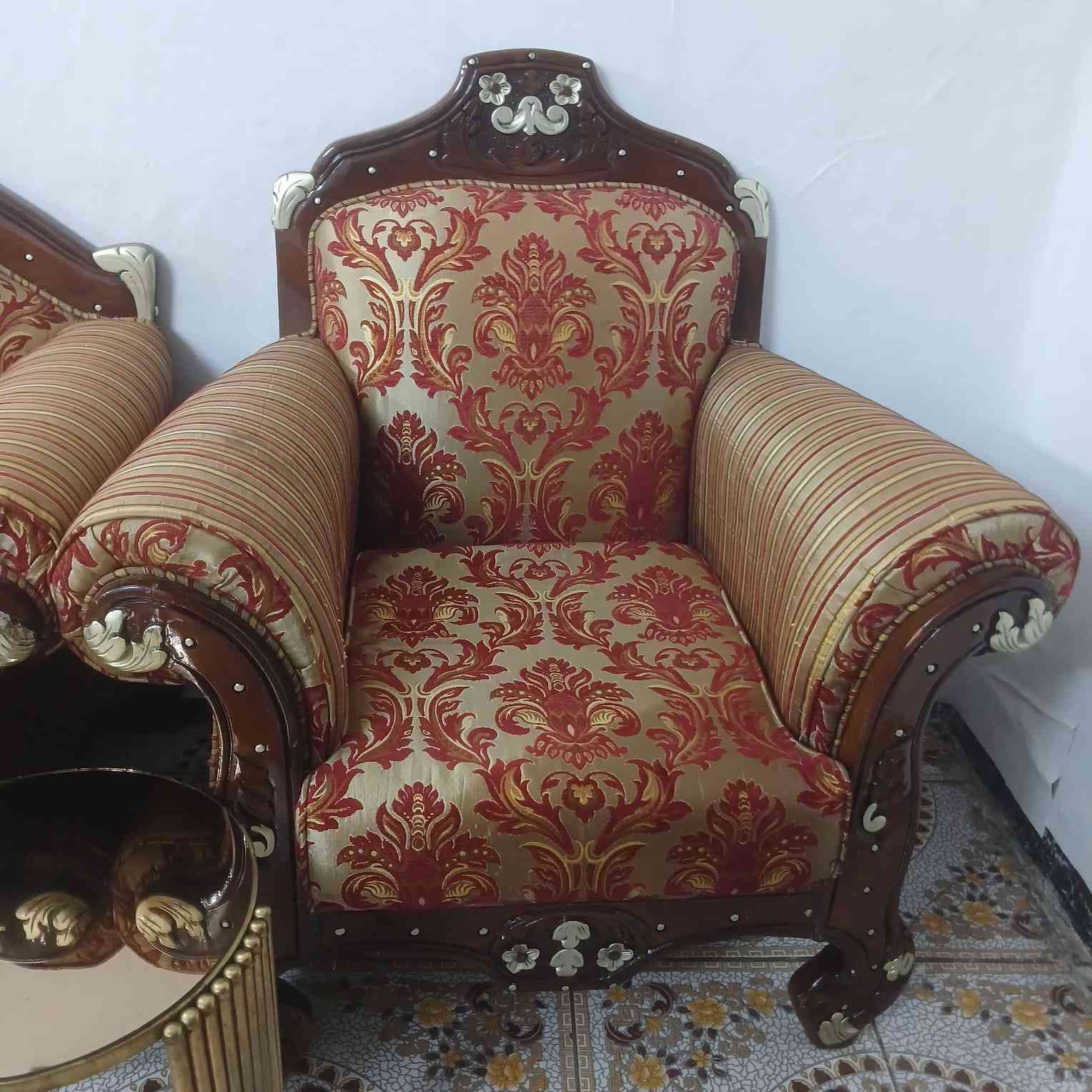 تخم مصري ١٠ مقاعد مابي ضرر  ب ٤٠٠ المكان بغداد المعامل ***********
