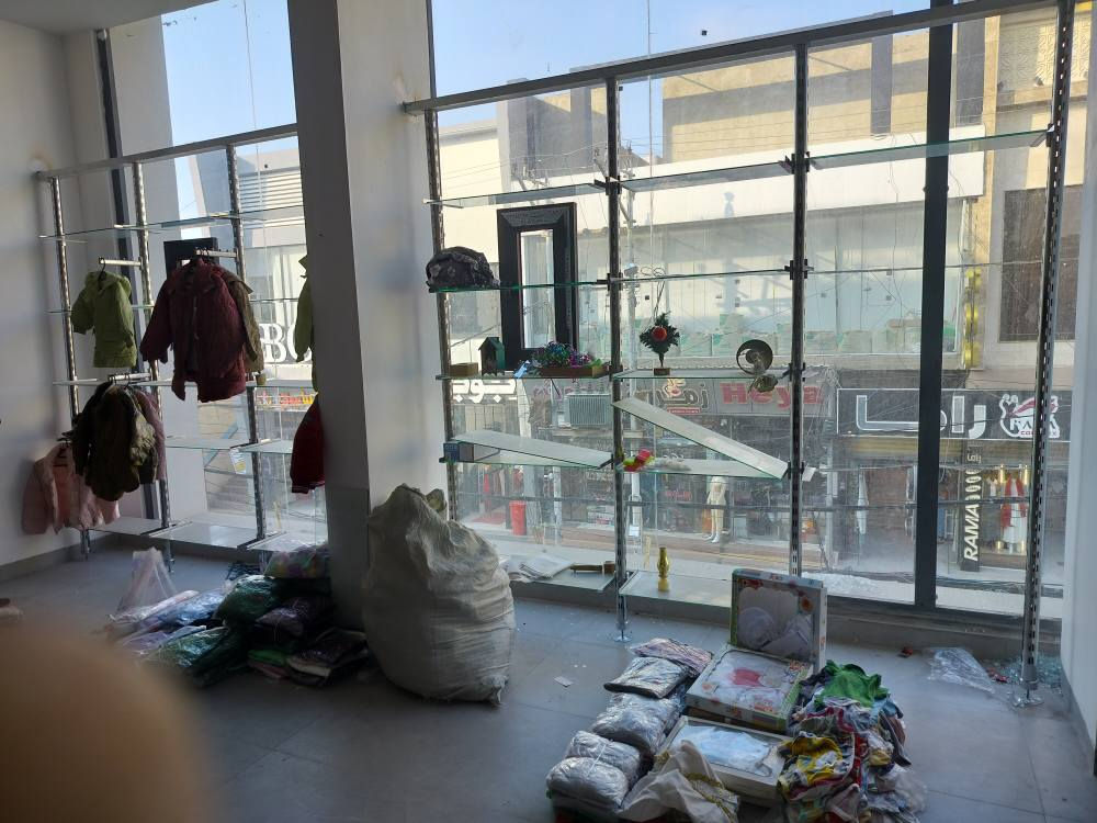 رفوف للبيع بسعر مناسب ونظافة فول للاتصال *********** موقع موصل
