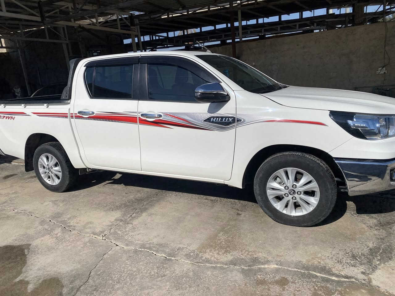 سلام عليكم تيوتا موديل ٢٠٢٤ شركه ساز رقم بغداد كير اوتماتيك كفاله عامه شحن واير ليس رقم جديد ماشيه ٤٤ الف  عنوان ديالى الخالص الرقم ***********
