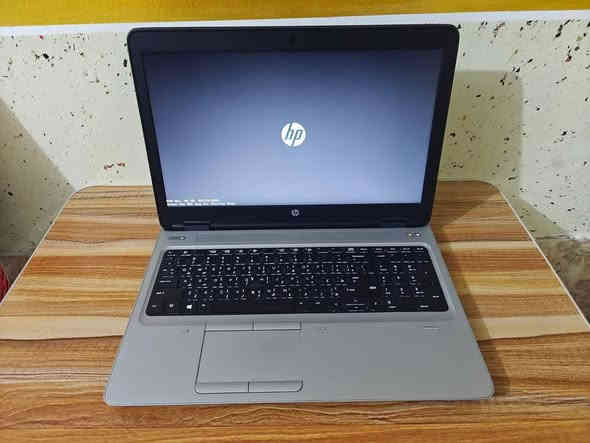 🚨 عرض خاص – آخر القطع المتوفرة! 🚨

 HP ProBook 650 G2 الجيل السادس
 
🚨 أداء قوي وسعر مناسب! 🚨
💰 السعر: 285 الف عراقي فقط

---
✨ المواصفات التقنية:
• ⚙️ المعالج: Intel Core i5-6300U – الجيل السادس
• 🧠 الرام: RAM.8GB DDR4
• 💾 التخزين: 256GB SSD
• 🎮 كرت خارجي: AMD Radeon R7 M350 2GB
• 💡 الكرت الداخلي: Intel HD Graphics 520
• 🖥️ الشاشة: 15.6 بوصة – LED
• 🪟 النظام: Windows 11 Pro مفعل وجاهز

---

🔌 المداخل والمخارج:
• 2 × USB 3.0
• 1 × USB Type-C
• HDMI
• VGA
• LAN (كيبل الإنترنت)
• مدخل سماعة ومايك 3.5mm 🎧
• قارئ SD Card
• منفذ Docking

---

🎯 يُفيد في الاستخدام:

مثالي للطلاب والأعمال المكتبية 🧑‍💻

ممتاز للتصفح والإنترنت ومتابعة المحاضرات

مناسب للتصميم والمونتاج الخفيف 🎨

تشغيل الألعاب الخفيفة 🎮

أداء ثابت وسرعة عالية بفضل SSD والرام العالي

---
🎁 الملحقات:
• 🔌 شاحن أصلي
• 🎒 جنطة لابتوب أنيقة

🛡️ الضمان:
ضمان لمدة أسبوع كامل استبدال في حال وجود أي خلل ✅

🚚 يتوفر توصيل إلى جميع محافظات العراق

📞 اتصال: ***********
💬 واتساب: ***********
