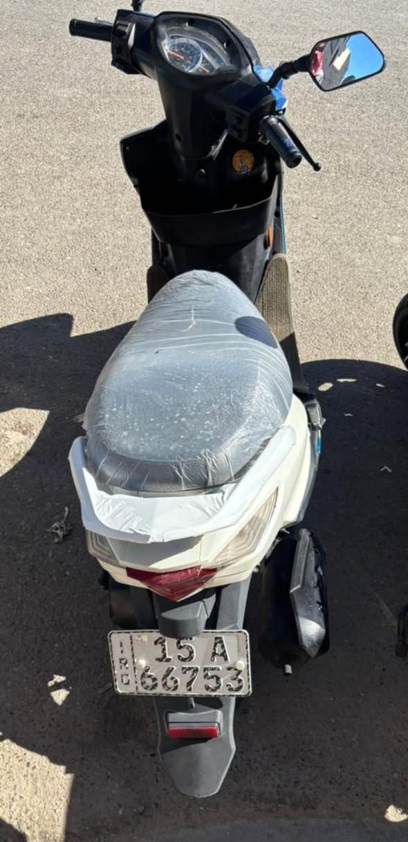 سلام عليكم للبيع هاوجي رص جديد موديل 2020 مسجل رقم وسنويه ولوحتين اجنبيه تحويل ثاني يوم.       ب 850 وبي مجال بسيط حيل. رقمي ***********
