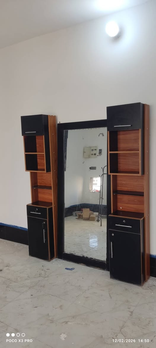 ميز حلاقة للبيع سعر 200الف وبي مجال للتواصل خاص


**إذا كنت صاحب هذا الإعلان وتريد حذفه لأي سبب، رجاءا أرسل رسالة إلى الدعم الفني**