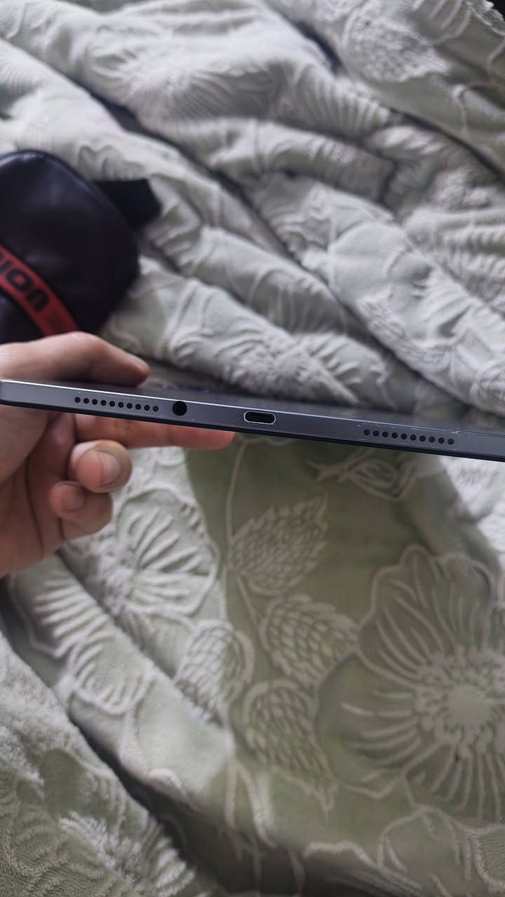 ريدمي باد SE ذاكرة 256 نظيف مبدل شاشة اصلية وشوية شخوط بالشاصي سعر ١٤٠ الف


**إذا كنت صاحب هذا الإعلان وتريد حذفه لأي سبب، رجاءا أرسل رسالة إلى الدعم الفني**