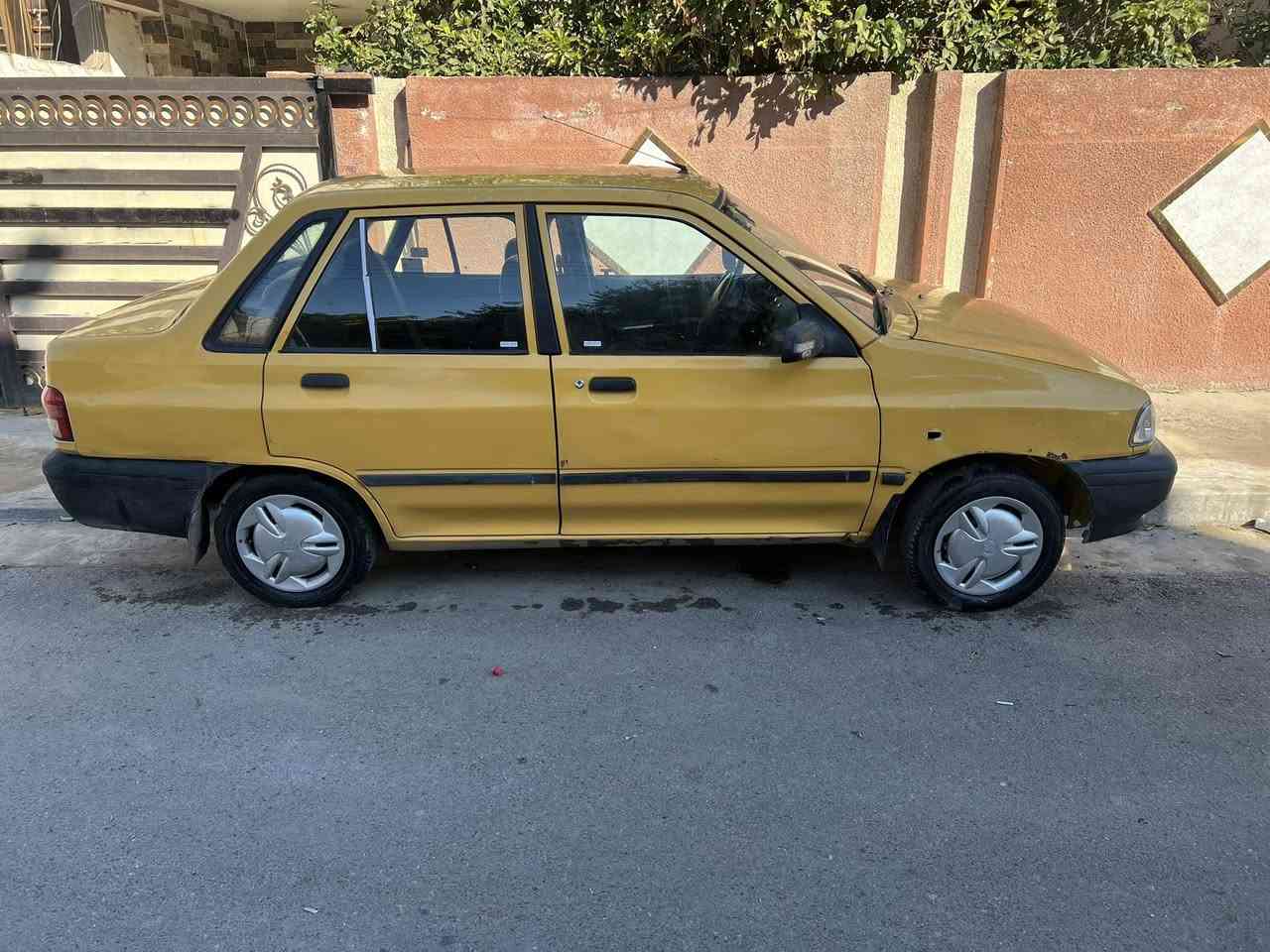 السلام عليكم سايبا2013 السيارة جديده محرك كير صدر تخم تاير كله جديد غرفته حلوة سنتر لوك ريمون بل سويج سيارة مل شغل بيه صبغ بس البنيد بدون ضربه هيئه وغرامه مصفر تحويل ثاني يوم العنوان بغداد حي الشباب السعر 30$ رقم ***********
