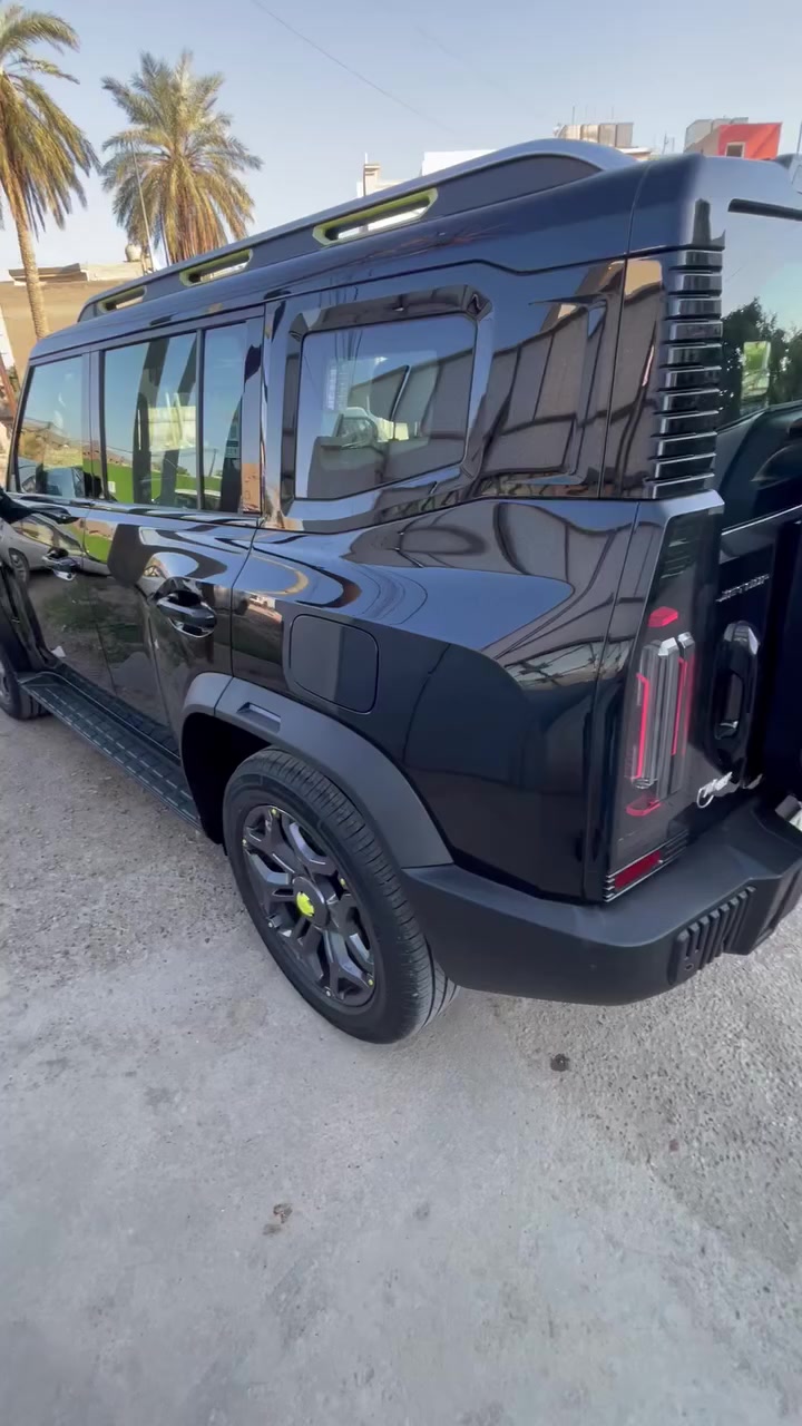 السلام عليكم
جيتور T2 2025 لاكجري
داخل زيتوني احزمه برتقالي
ماشيه ١٣٠٠٠ كم السياره بالظمان
فول مواصفات بدون ملاحظات
كفاله عامه 
السعر ٣٨ مليون 
مكان السياره بغداد الكاظميه
هـ***********
