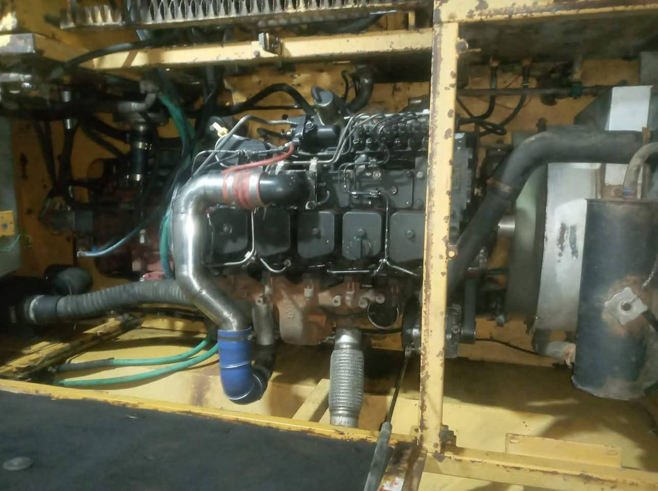 حفاره كتر موديل ٩٩ رقم بغداد وياها نقار بيه سنتر جوين يشرك بل حركات *********** سعره ٨٠
