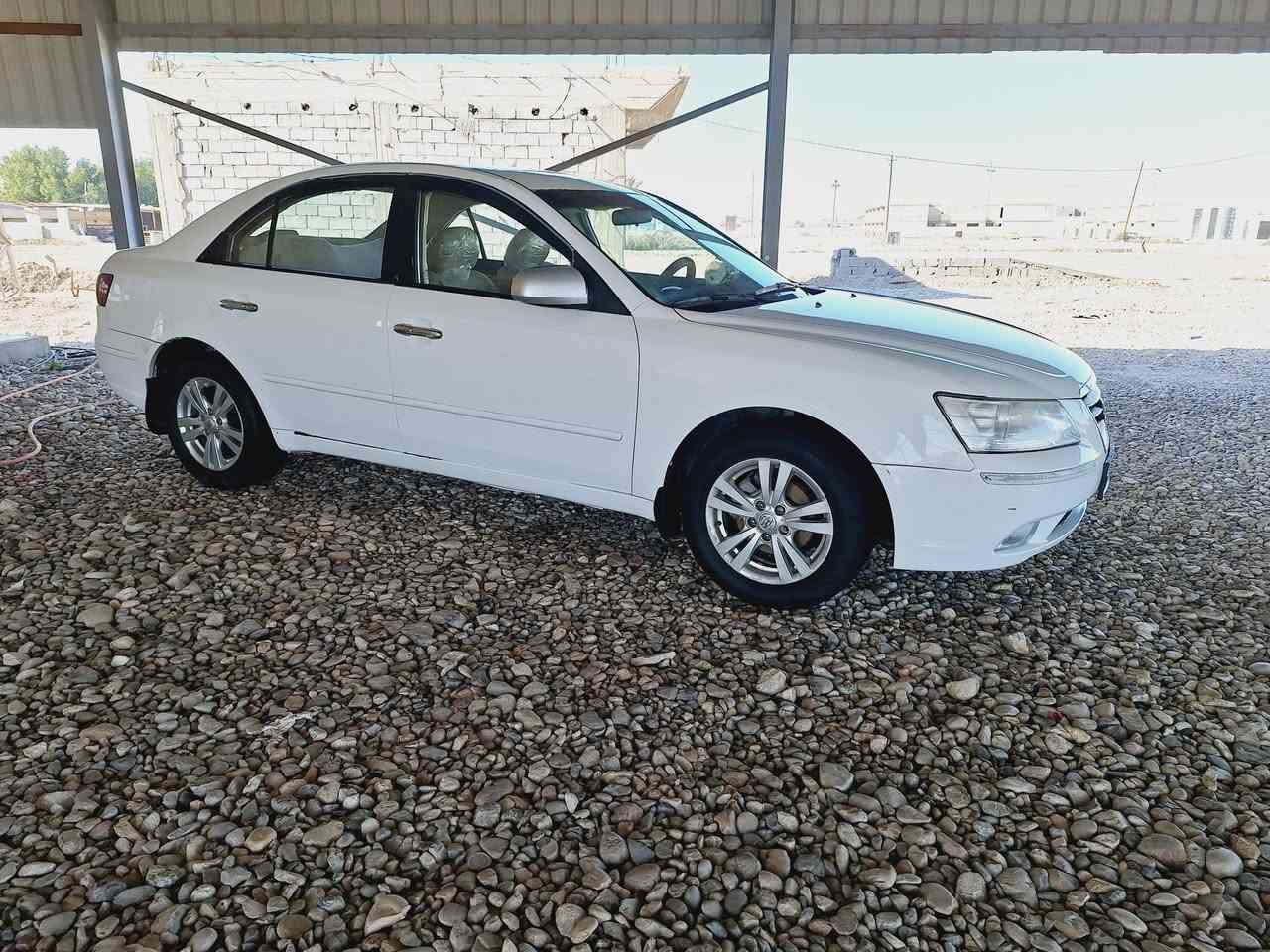 سوناتا خليجي فول مواصفات ٢٠١١ صبغ عام بدون حادث بدون دواخل بدون كص سيارة جاهزة السعر ١٠٥ وبي مجال للشراي المكان واسط قضاء الزبيدية *********** ***********
