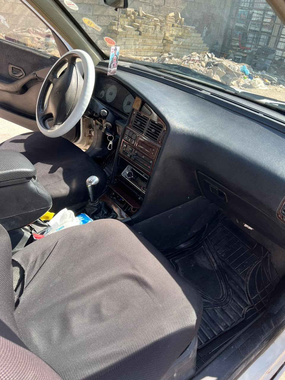 بيجو بارس ٢٠١٤ السياره كامله من كلشي بس الصدر الامامي شويه بدايته وبيه طخه بل جماملغ الخلفي عله وضعه بدون تصليح لازكه فابلون ابيض مبين بل صروه تبريد ثلج مكينه وكير بشرط عارضه ب ٣٨ وبيه ماجال بسيط بغداد الزعفرانيه ***********
