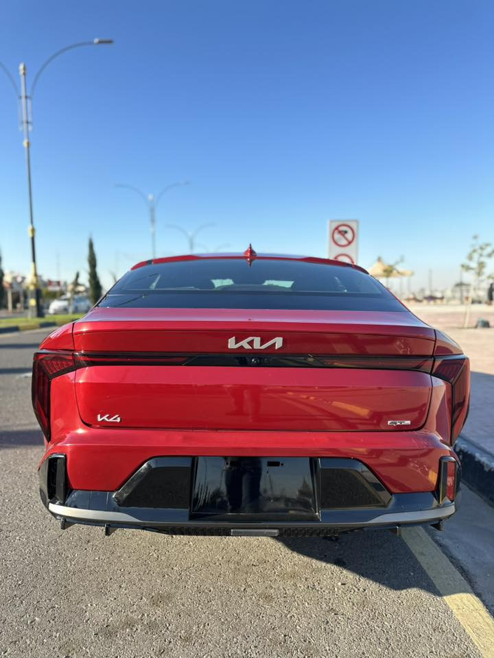 ⚙️ محرك 4 سلندر حجم 2.0 تنفس طبيعي دوش
💥 قوة 150 حصان مع عزم عالي 
🔁 ناقل حركة أوتوماتيك 8 سرعات
🛞 دفع أمامي FWD

🎨 مواصفات خارجية:
✔️ جنوط رياضية 18 إنچ
✔️ مصابيح LED أمامية وخلفية
✔️ شبك GT-Line أسود رياضي
✔️ مرايا جانبية كهربائية مع إشارات

🛋️ مواصفات داخلية:
✔️ مقاعد رياضية بلمسة GT-Line
✔️ شاشة عدادات رقمية وترفيه تحتوي على تحكم
      كامل في السيارة وبقياس 12.3 إنچ
✔️ دعم Apple CarPlay & Android Auto
✔️ شحن لاسلكي للهاتف
✔️ تشغيل ذكي بدون مفتاح

🛡️ أنظمة الأمان والمساعدة:
✔️ نظام التنبيه من التصادم الأمامي
✔️ نظام التنبيه من التصادم الخلفي
✔️ المحافظة على المسار
✔️ مراقبة النقطة العمياء
✔️ مثبت سرعة ذكي
✔️ كاميرا خلفية وتبريد 

السيارة ماشية 2400 ميل قريب الزيرو بجم كبس
حادث جاملغ خلفي راجع بارد بس مصبوغ للجمالية
بدون ايرباك وبدون شاصي 
بدون رقم تترقم شمالي والسيارة حاليا في الموصل

 للاستفسار ***********
