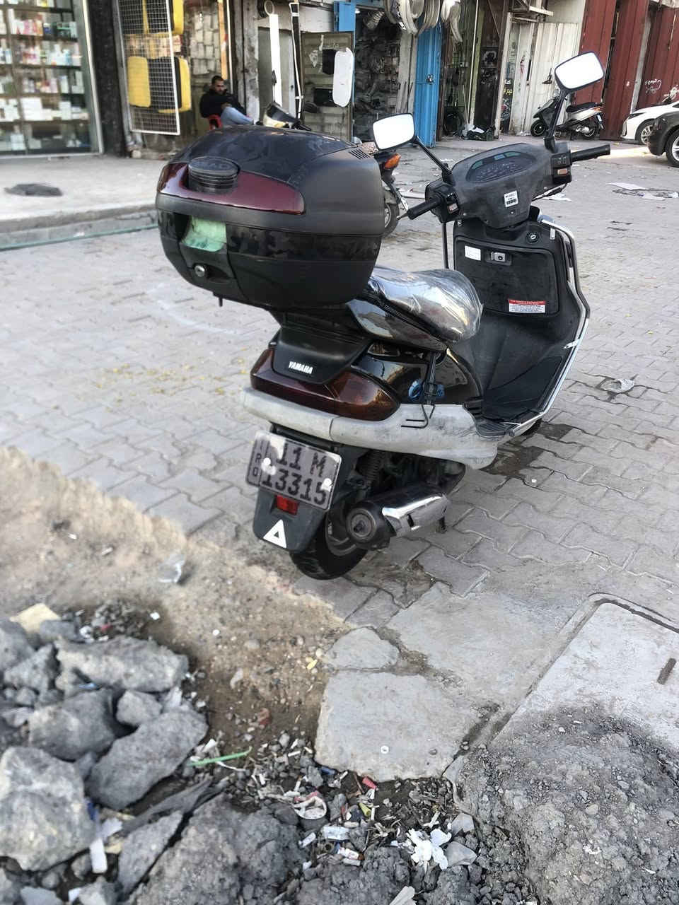 السلام عليكم دراجة ياباني  100 العنوان بغداد مدينة الصدر للاستفسار على الرقم ***********
