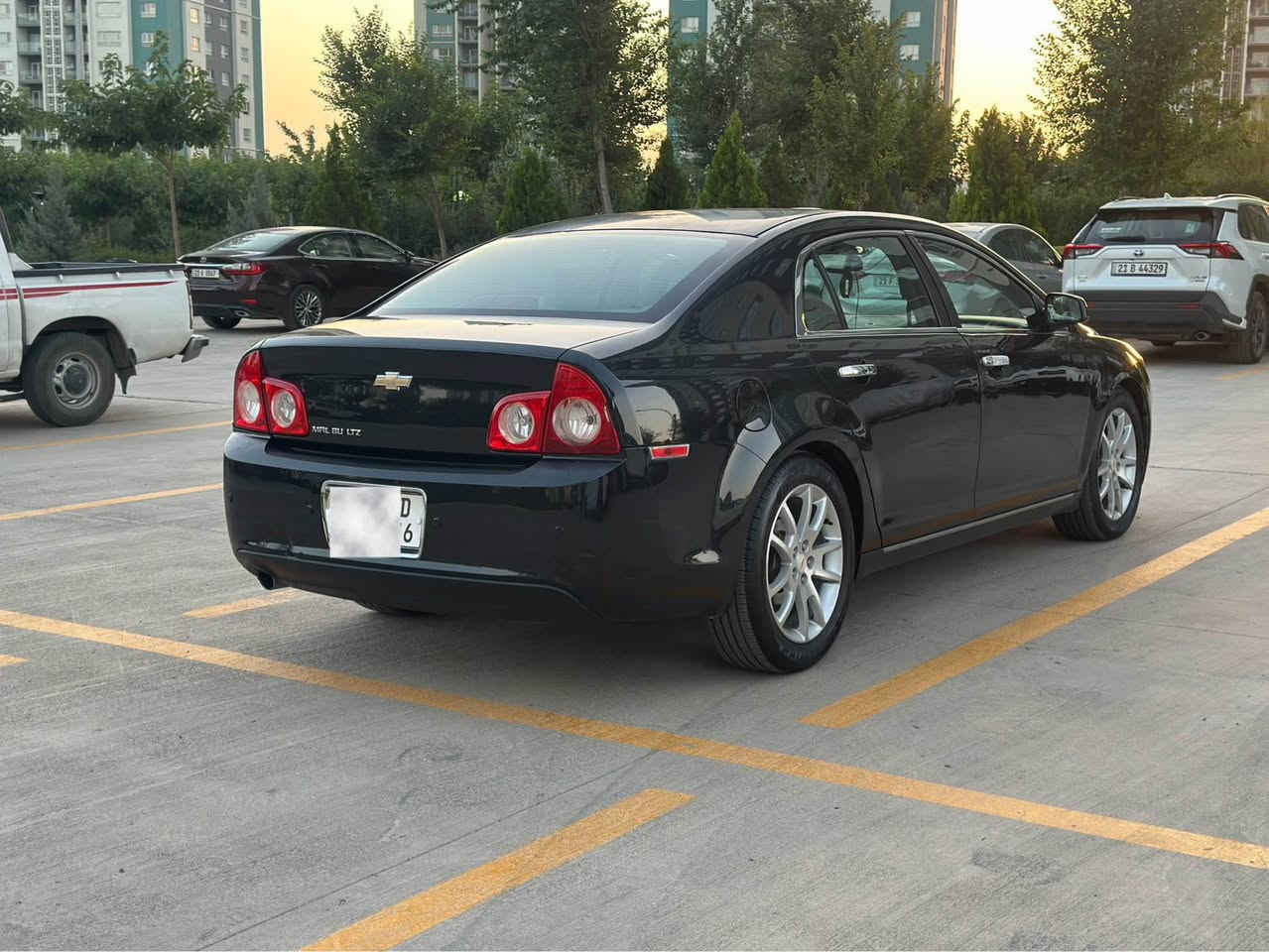 مالیبۆ ٢٠١٢ LTZ
خلیجی سفری شەریکەی مەنسور
‎فوول مواسەفات  
‎کوشن جلد و هیتەر و کارەبا
‎ناوزەرد و قاوەیی 
‎تەبرید مەرکەزی 
‎شەغال  
‎‏,6CD ,AUX,USB 
‎سوکان ڤۆلیۆم ،تەحدید سورعە،تەلەفۆن,دەبڵ تراکشن
‎ ٨ موکەبەری مارکەی BOSE
‎سەقف سڵاید 
‎بلاجکتۆر
‎حاسە و ئاوێنە فۆتۆ 
‎ویل ١٨ 
Watsap /*********** السليمانية, العراق
