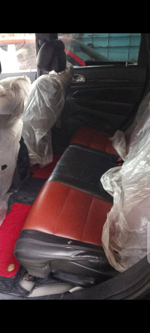 سلام عليكم جيب لاريدو جاهزه من كلشي مكينه 3600 موديل 2012 سياره جديده بيه كلث قطع صبغ  سعر 137 الرقم ***********
