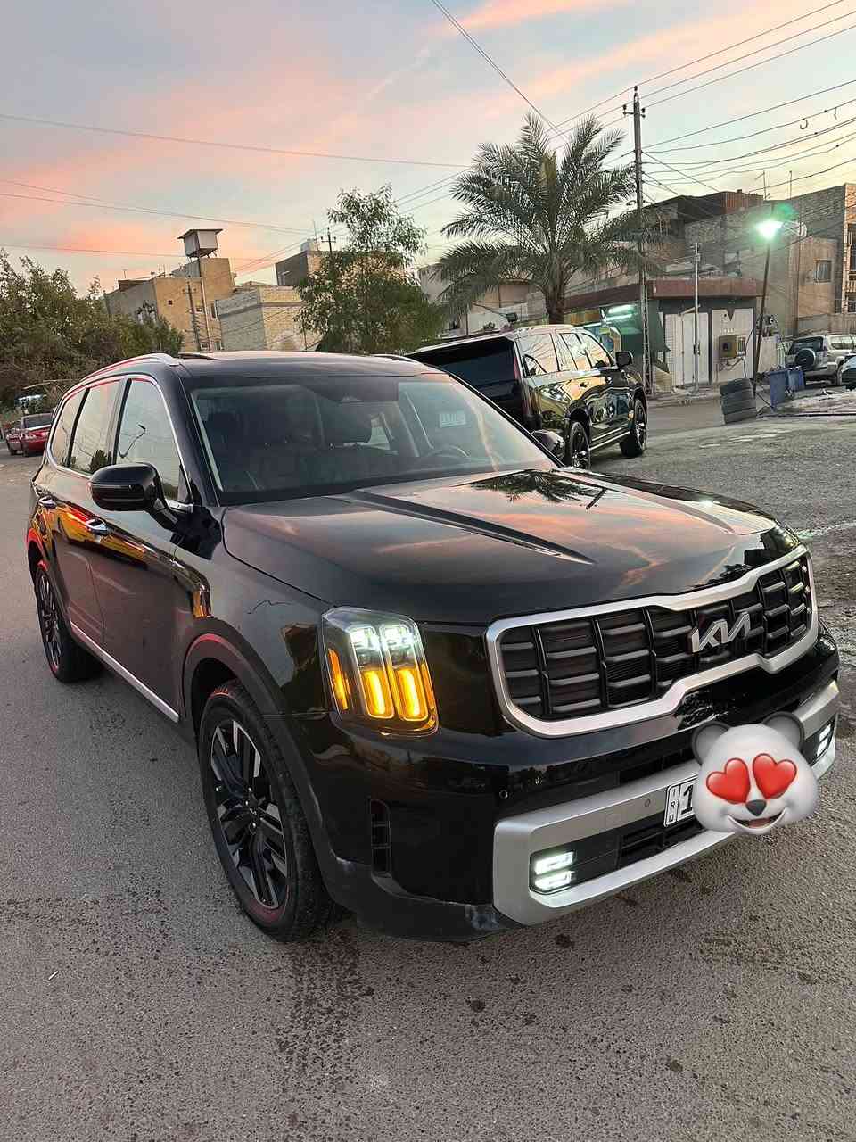 السلام عليكم ( بيع سريع وبسعر مناسب )كيا تلورايد مرقم بغداد حرة باسمي 2024 فول مواصفات برستيج اعلى فئةً معروفه مواصفاتهه ماشيه 21 محرك 3800 السيارة جديده 7 راكب وارد امريكي حادثهه جاملغ صبغ والباب امريكي نفس اللون وبيهه بارد بسيط بچم بلادي ممفتوح حادث جانبي مكاني بغداد حي البنوك للاستفسار

***********
