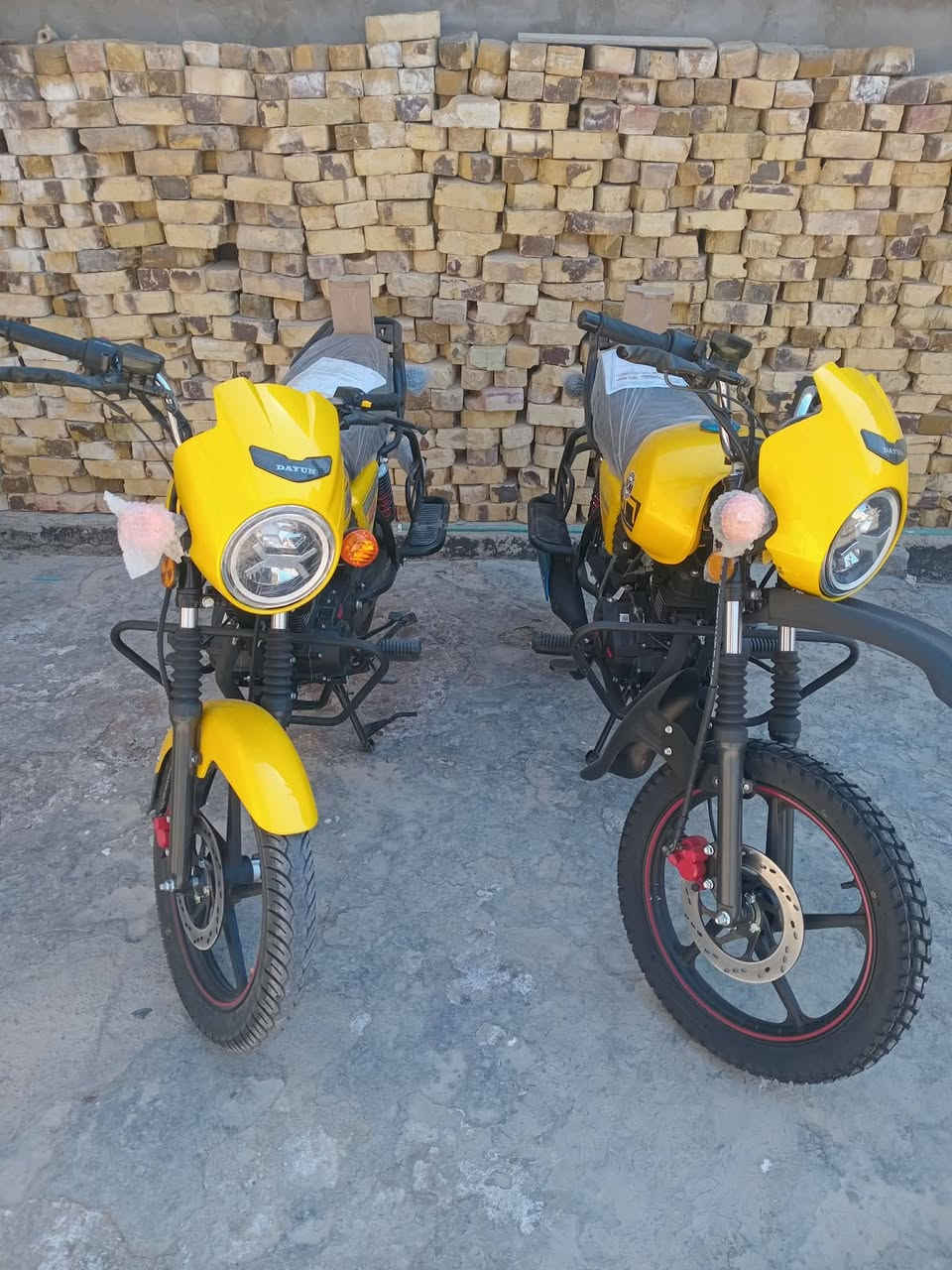 السلام عليكم
يتوفر دايون كلاسلك جبلي 
موديل 26
زيرو صفر كيلو متر
شد صندوك
سويج عدد 2
بصمات عدد 2
تشغيل عن بعد
أوراق اسكنر
الاسعار جوه السوك 
العنوان حله
 ***********
