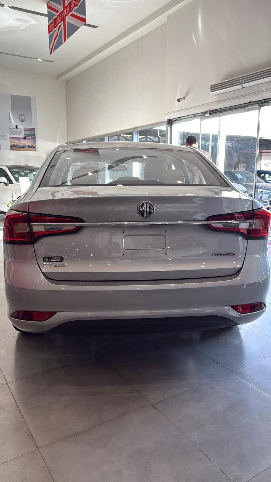 لحك على اخر يومين للعروض على سيارات MG 2025 

عروض متتفوت ومراح تحصل منها ابد 

السياره زيرو صفر كيلو متر 

ضمان ٦ سنوات يشمل السياره كلها 

للاستفسار ولمعرفة السعر 
***********
