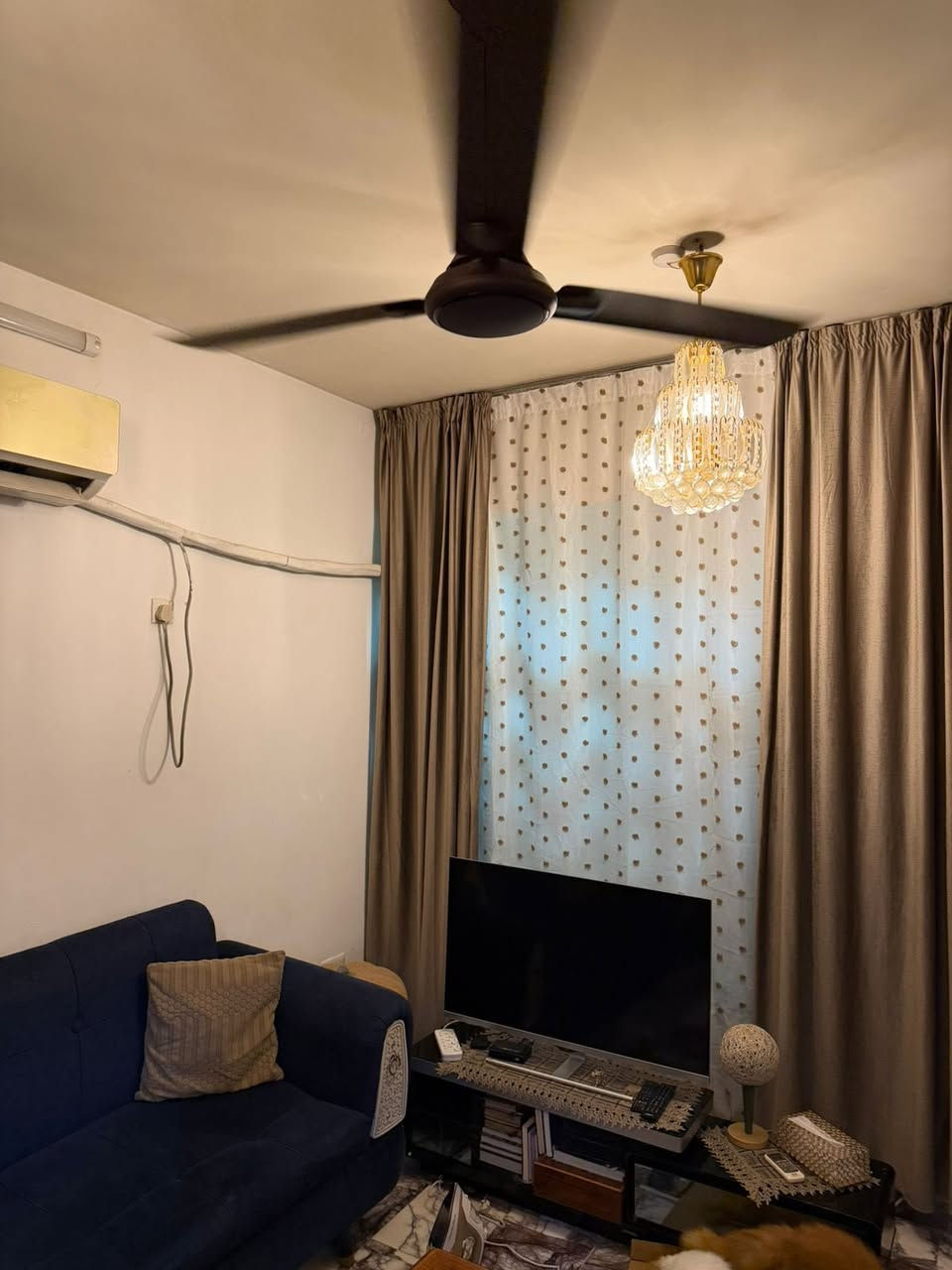 بيت للبيع مساحة ٦٢ متر واجهة ٤.٧٥ نزال ١٣
العنوان حي القاهرة حي المعلمين📍
يحتوي على صالة مطبخ خدمات 
طابق ثاني غرفتين نوم
الطابق الثالث  غرفة نوم  
للاستفسار الاتصال : ***********☎️
