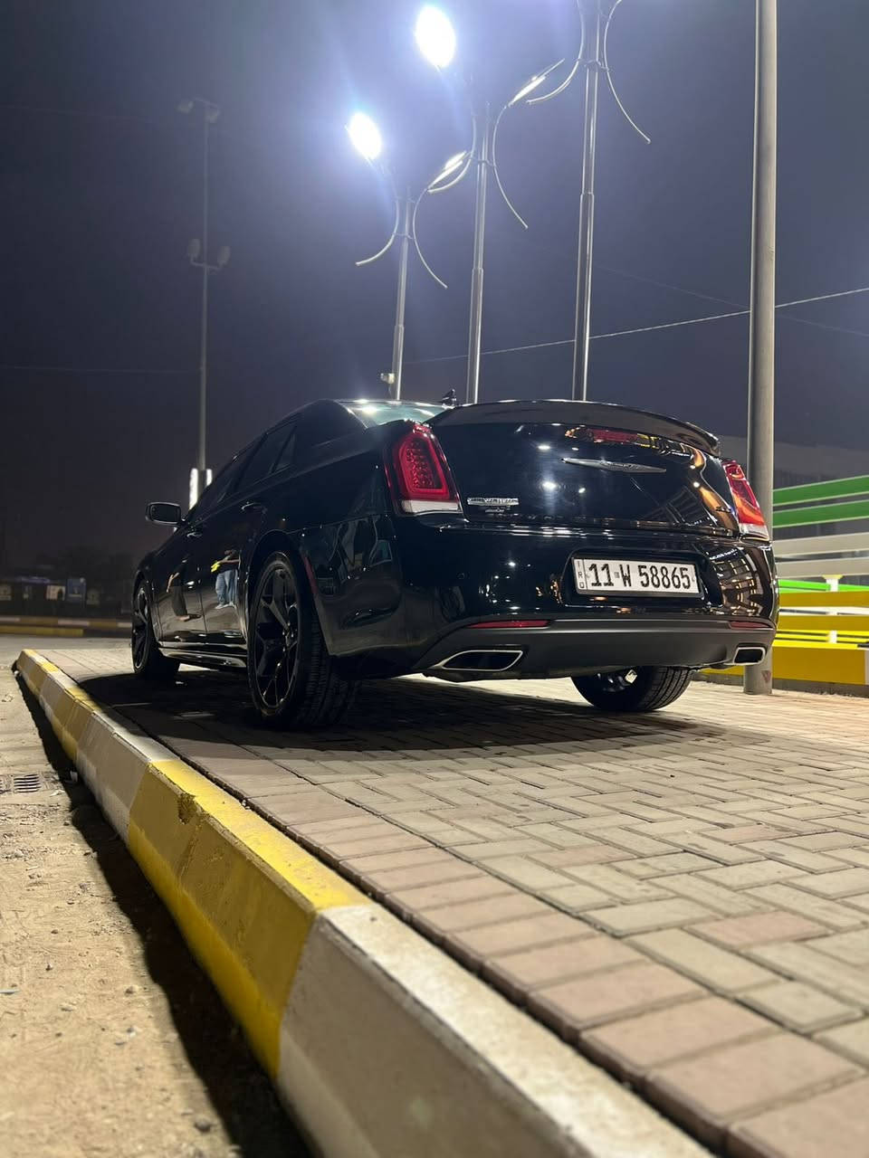 سلام عليكم ورحمه الله وبركاتو
كرايسلر اوباما موديل 2022 اصل وارد امريكي حادثه جاملغ وبنيد بدون دواخل بدون ايرباك بدون دواخل 
ماشيه 97 الف مواصفات السياره كشنات جلد كهرباء 
شاشه كبيره رادار امامي وخلفي ورادار جانبي كامره خلفيه 
360 درجه اشاير بل مري تخم تاير جديد صدر امامي خلفي كله عل بلاد لون السياره اسود ملكي تبريد قطعتين
ويل حجم 20 لايت لد بلادي تبريد عل وضع الشركة السياره مامتعوبه ومال جناي برغي مابيه نقص رقم بغداد تحويل ثاني يوم 
السعر 250 وبيه مجال حك جيتك 
العنوان بغداد 
الهاتف *********** للأستفسار
