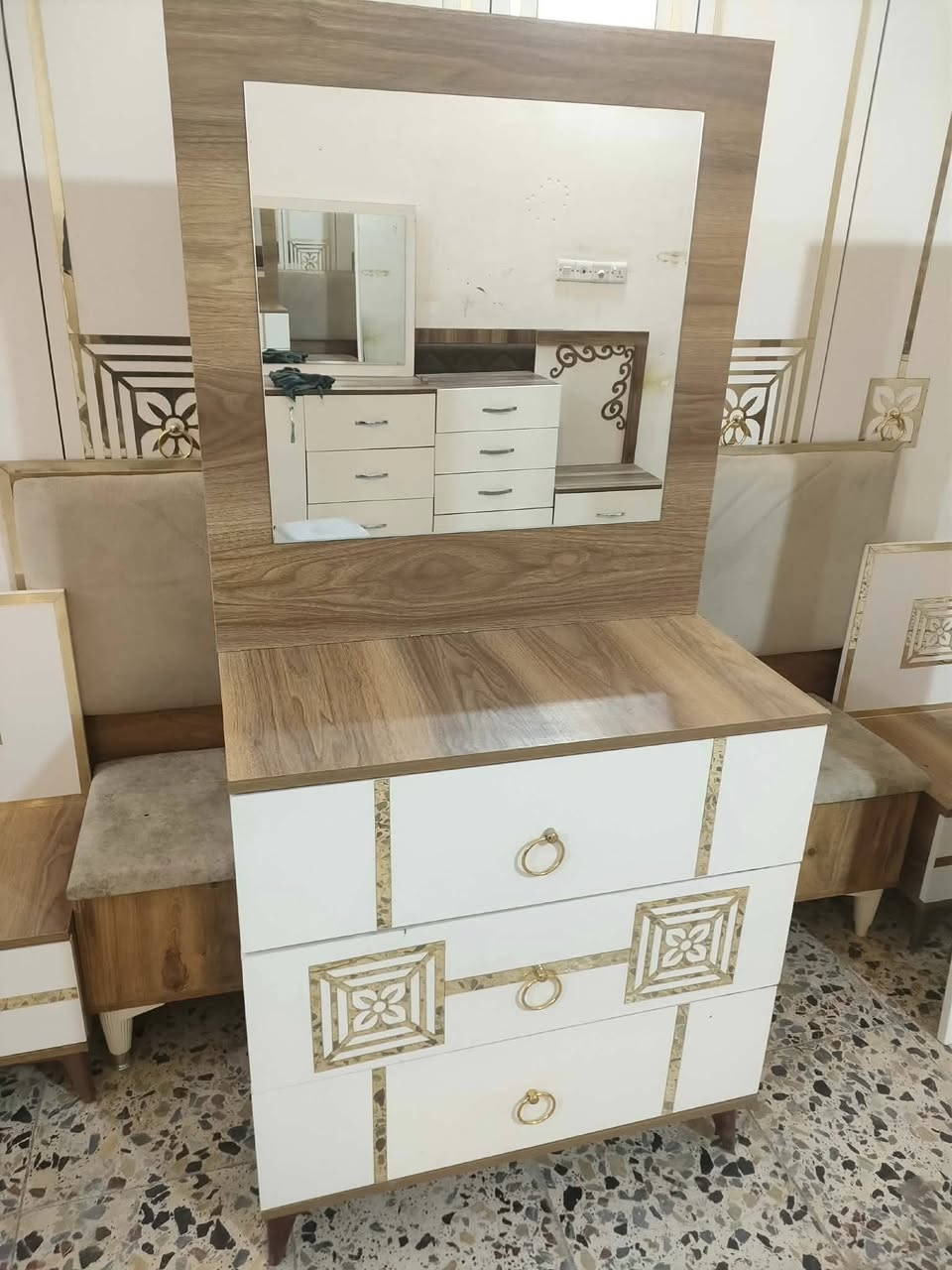 غرفة نوم تركي 
العدد 8
السعر 500
شد🪛 ونقل🚛 داخل بغداد مجاني


**إذا كنت صاحب هذا الإعلان وتريد حذفه لأي سبب، رجاءا أرسل رسالة إلى الدعم الفني**