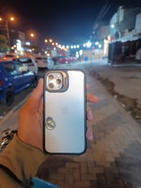 ايفون 11 برو • 64 • شاشه مكسوره