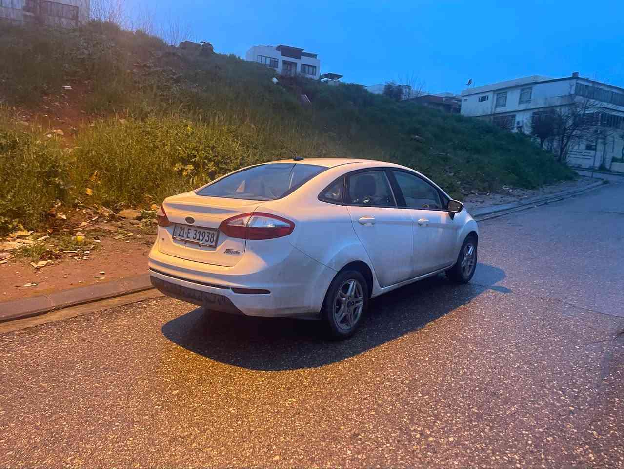 فۆرد ڤێستا ٢٠١٩
مەکینە ١٦
‎مواصەفات SE
‎کوشن هیتەر و تەبرید لەمس و شاشە و کامێرا کۆنتڕۆڵ جام و ئاوێنە کارەبا ویل کەپ تەحدید سورعە و سوکان ڤۆلیۆم سەنەوی تازەیە تا مانگی ٧ ی ٢٠٢٦

بەناوی خۆمەوەیە

هەموو گیانی بەشەرت هیچ مەسرەف و نوقسانییەکی نییە
‎بێ بۆیاخە
‎پەڵەیەک کارتی هەیە
‎دەرگای سایەق گۆڕاوە بە بیلاد
‎ئەیرباگی نەتەقیوە
‎سەیارەیکی پاک و بێ مەسرەفە

‎لە سلێمانییە ناو شار
سیعری / ٨٤ گەڵا و معامەلەیەکی کەم

*********** السليمانية, العراق
