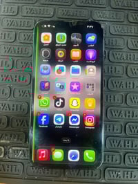 ١٣ برو ماكس ذاكره ٢٥٦ جهاز مامفتوح عيبه بس لخطوط الي بل شاشه سعر٣٧٥ وب...