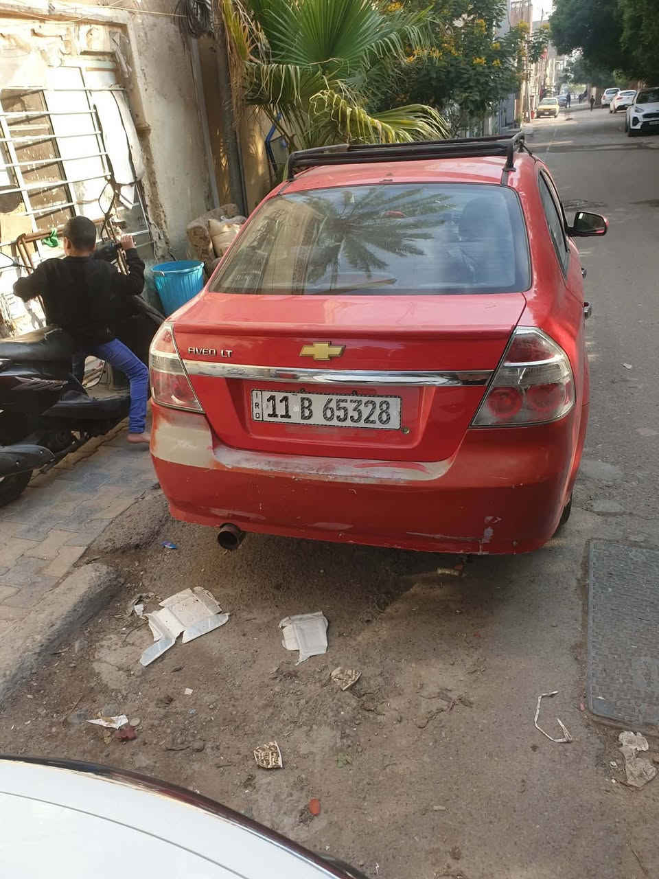 السلام عليكم افيو ٢٠١٠ ماشية ١٢٥ الف  حقيقي كير مكينة مكفولات تدفئه تبريد شغالات كل كهربائياتها شغالة حادثها جاملغ أمامي جهة الصدر  بدون دواخل باسمي رقم انكليزي هزه جديدة تخم تاير جديد ترهم مراوس بكوري حسب القناعة وانطي فرق 
السعر ((((٥٩ )))) وبيها مجال قليل
 العنوان بغداد 

***********  
ابو ريان
