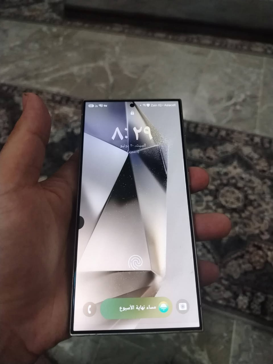 سلام عليكم s24 بي نقطه سوده بالشاشه بصيطه كلش جاهز لا مفتوح ولا مصلح مكفول نضافه 90بالميه رايده 900 بي مجال بصيط مكاني نجف حي الانصار رقمي***********
