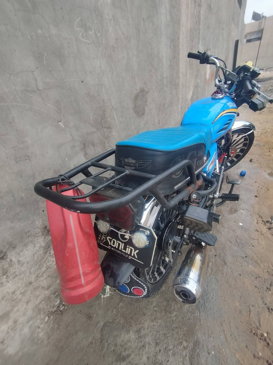 سفانه لبيع 24 أوراق كامل مابيه اي نقص ب700 بيه مجال مكاني بغداد ‏‪0783 442 7106‬‏
