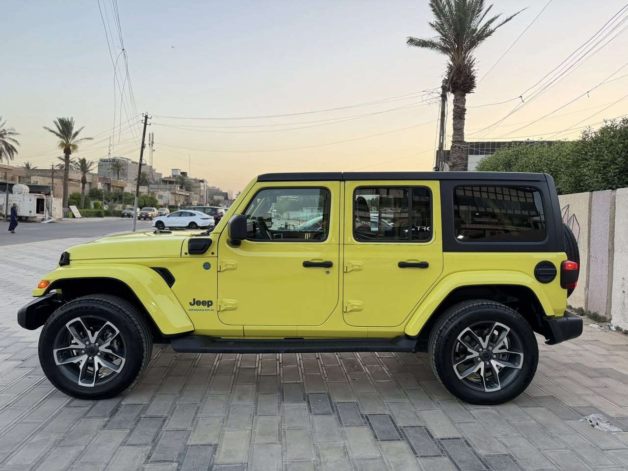 ياالله

السلام عليكم جيب رانكلر صحاري 4Xe 2024  وارد امريكي

Jeep Wrangler  4Xe 2024 2.0L 4 

حجم المكينه : 2000 تيربو + هايبرد + هجين شحن منزلي
المسافه المقطوعه : 9 الف ميل       
الضرر : صبغ حافة البنيد من الجهه اليمنه  
                   الايرباك : برده + دركه 

#المواصفات 
1.قماره تتفصخ صير كشف
2.بصمه 
3.لوكير
4.كشافات عدسه
6.شحن خارجي
7.هيتر بالاستيرن 
8. شاشه
9.هيترات بالكشنات
10.تشغيل عن بعد
11.كشنات جلد
12هيترات بالكشنات
13. دمام خلفي
14.كامرا 
15.رادرات 360
16.رادار امامي
17.حساسات خلفيه
18.بصمات عدد 2

#السعر  : الطلب في التعليقات سيأتي اليك مباشرة 

تفاصيل اكثر هذا رقمي *********** تحياتي 

مكان السياره اربيل
