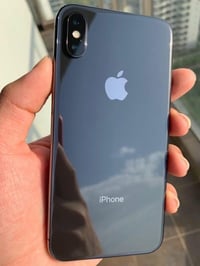 آيفون اكس • ٦٤ • مكفول عام