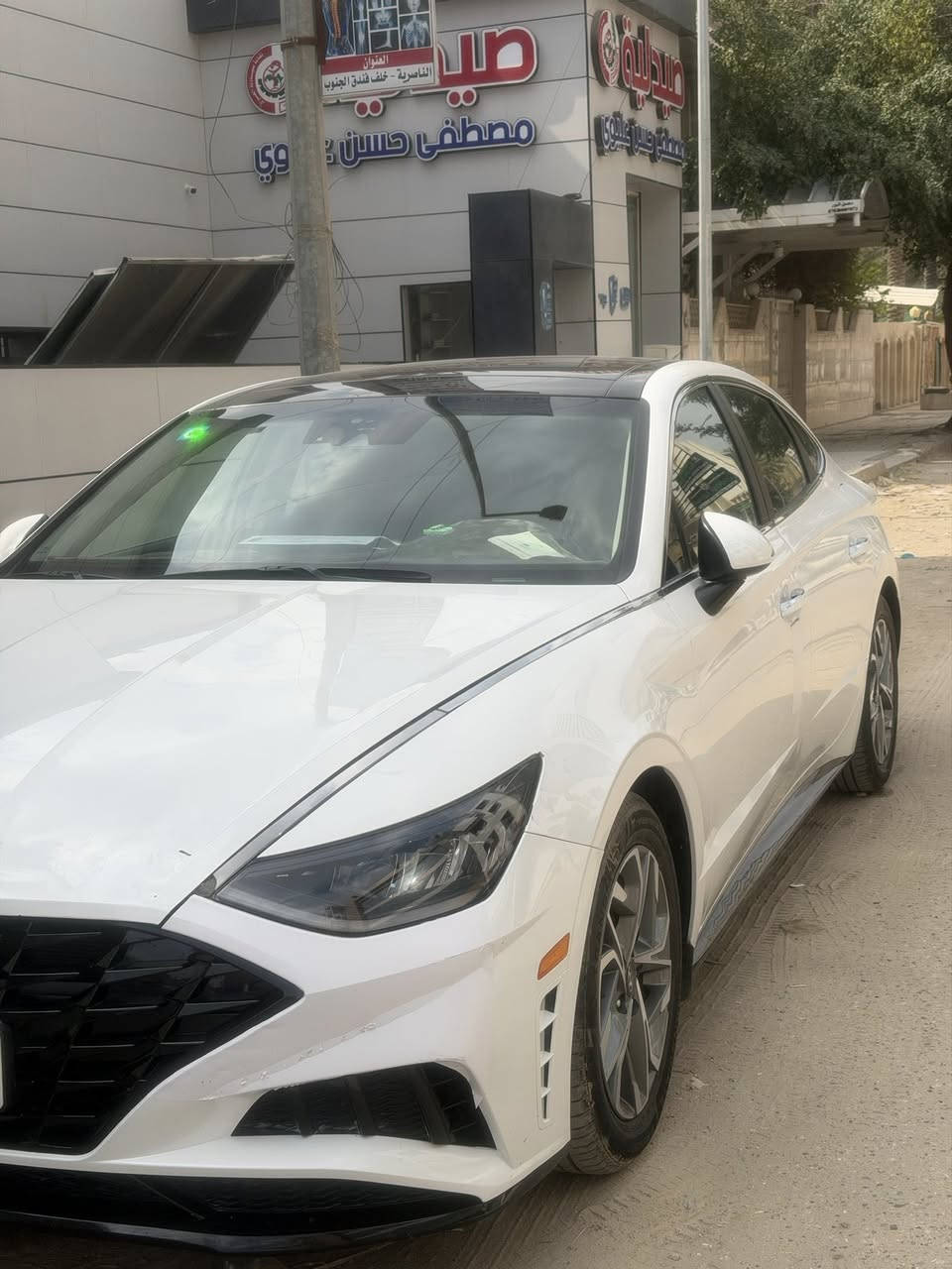 هونداي سوناتا فول مواصفات
محرك 2500

#الضرر : شبر من البنيد فقط ايرباك ضارب مع صور الضربه

مرفقه

#الرقم : مرقم ذي قار معوقين

وكاله عامه

#المواصفات :

• السيارة: هونداي سوناتا لون

ابيض لؤلؤي

• الموديل: 2023

• المحرك: 2.5L (اربعة سلندر)

• العداد 73 الف كيلو وليس

ميل حقيقي

• حجم الويل: ويل كب حجم 19 مع طقم تايرات بحالة ممتازة

• لايتات زينون اصل مع حاجب

مع اشارة

• بصمات عدد 2 للأبواب مع بصمة تشغيل

• قمارة بانوراما

• رادار امامي مانع تصادم

• حساس امامي

• حساس خلفي

• رادار جانبي (نقاط عمياء) بالمرايا

الجانبية

• شاحن لاسلكي

• اشاير بالمرايا الجانبية

• كامرة خلفية دوارة اصل مع الستيرن

• شاشة الدشبول حجم كبير

• تحكم فول كهرباء لكرسي

السائق

• تدفئة لكشنات الأمامية

• تبريد قطعتين امامي وخلفي

• كير لمس

• خمسة وضعيات للقيادة

• تشغيل عن بعد

• سستم صوت BOSE

• سايد بريك دكمة

• تحكم ستيرن جهتين بلوتوث

وحاكية وكروس سرعة وتحكم

صوت

• نظام ABS مانع انزلاق

• السيارة كارتون كل شي وبوضع الشركة

السعر 185 قفل قفل 

***********
