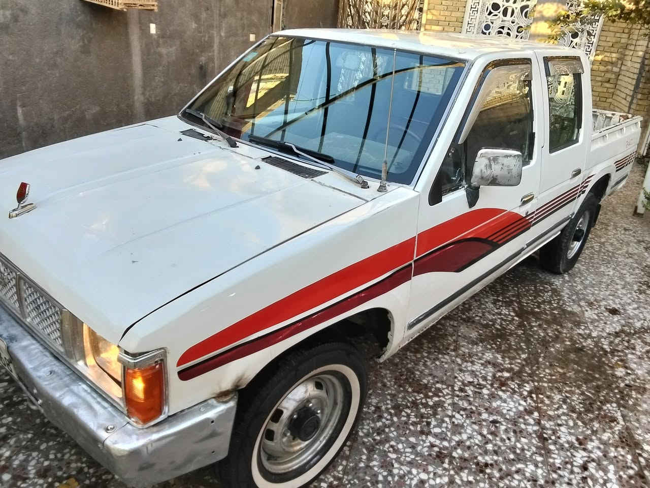 نيسان89رقم بغداد دولي سنويه ٢٩ 
كير اكسن محرك شاصي نضيف 
دوشمه جديده كهربايات شغاله
 السعر ٣٣$.   ***********
بغداد غير متواجد على النت
