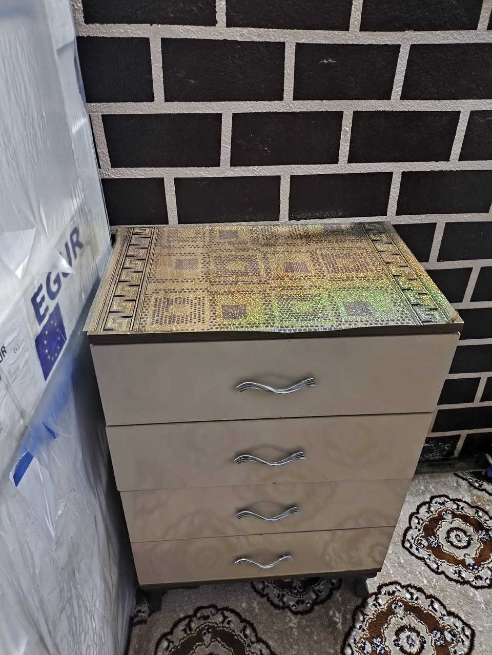 غرفه نوم  تركي مستعمله للبيع 
سعر 250 بي مجال بسيط


**إذا كنت صاحب هذا الإعلان وتريد حذفه لأي سبب، رجاءا أرسل رسالة إلى الدعم الفني**