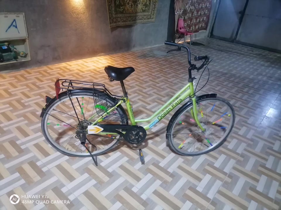 بيسكل  للبيع حجم 27
*********** رقم وتساب 
سعر 95 وبيه مجال حك الجيه
