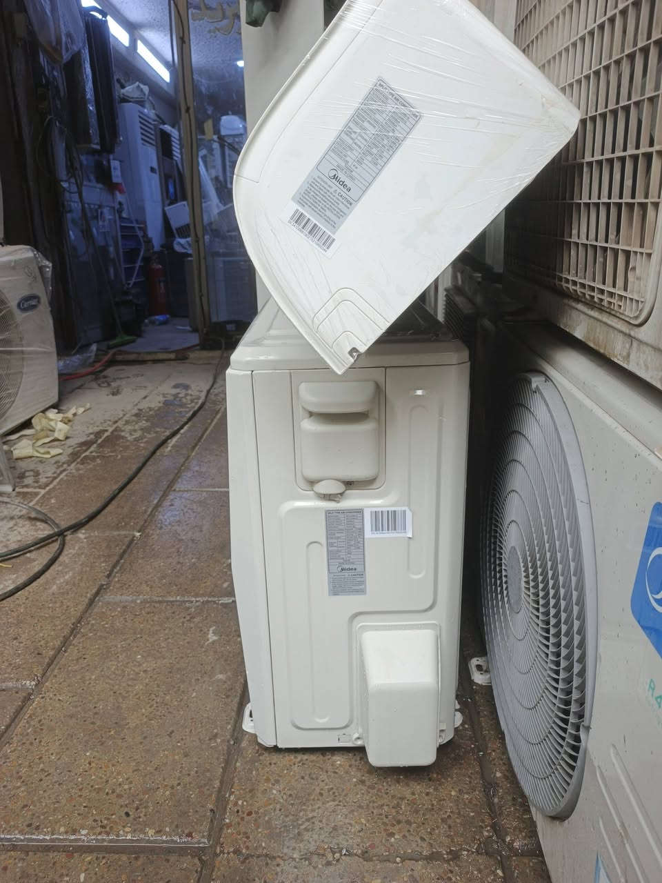 السلام عليكم 
سبلت ٢ طن 
ميديا ٤١٠ 
ابلادي كامل مكمل 
على وضع الشركه 
السعر ٤٦٠ 
***********
