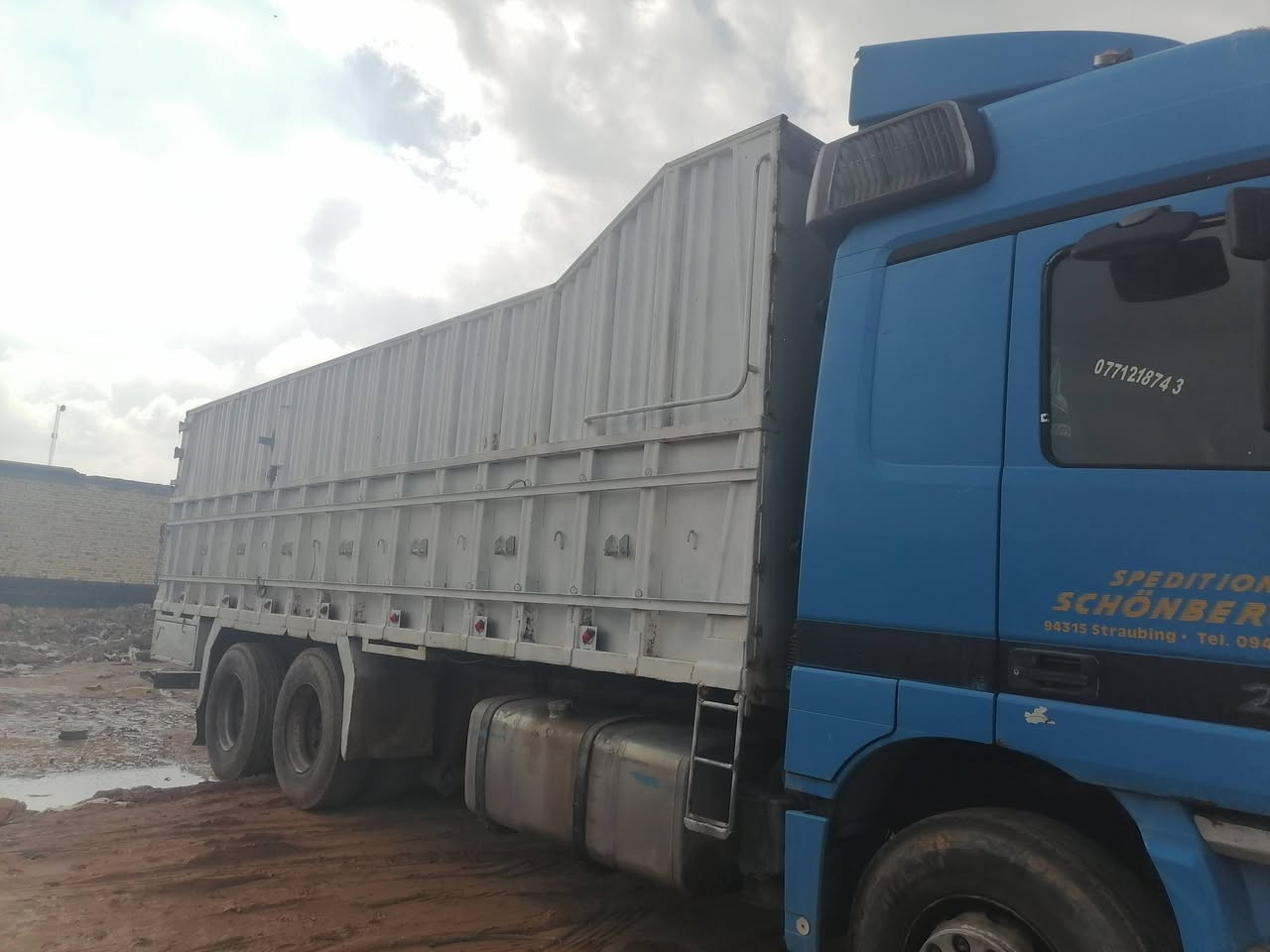 سلام عليكم للبيع بدي طول ٧٥٠ مكاني ديوانيه رقم *********** مكاني ديوانيه
