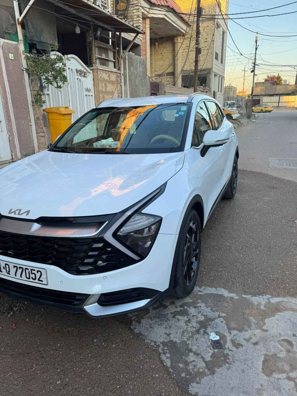 السلام عليكم سبورتج ٢٠٢٥ خليجي محرك ٢٠٠٠ دوش للبيع رقم بغداد بيضاء اللون بأسمي ماشيه ٢٠ الف وقابله للزياده فول مواصفات ما عدا قماره حديد مكفول من ضربه والصبغ السعر ٣٥ مليون عراقي وبيها مجال بسيط للاتصال  ***********
