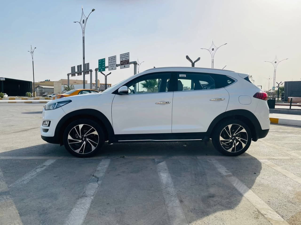 السلام عليكم توسان موديل ٢٠٢٠. رقم سليمانيه بسمي تحويل وكاله سعر ٢٠٠. بيه مجال قليل كلش خليجي سياره كفاله حتا دعاميات مكينه الفين دوش كير حداديه مكينه ترايك لسليمانيهً  مكاني ناصريه مركز التصال *********** بيع ومراوس حسب القناعه
