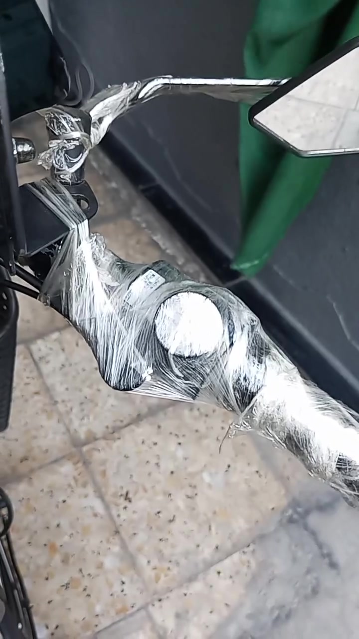 السلام عليكم بايسكل مساعد شحن حجم 20 سعر 350 روبيه مجال العنوان مال بياع ***********
