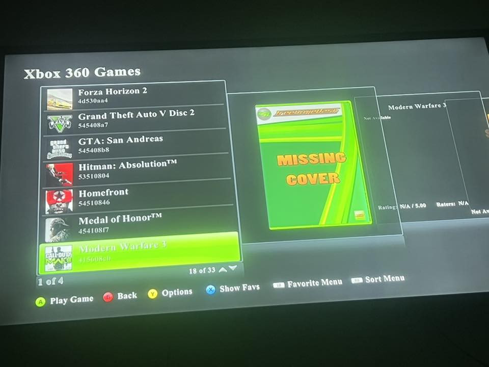 سلام عليكم اكس بوكس ٣٦٠ لمس تشغيل ويه ٣ يدات وهارد متروس العب قويه قفله ٩٠ الف مكاني حيور ام الكبر ***********
