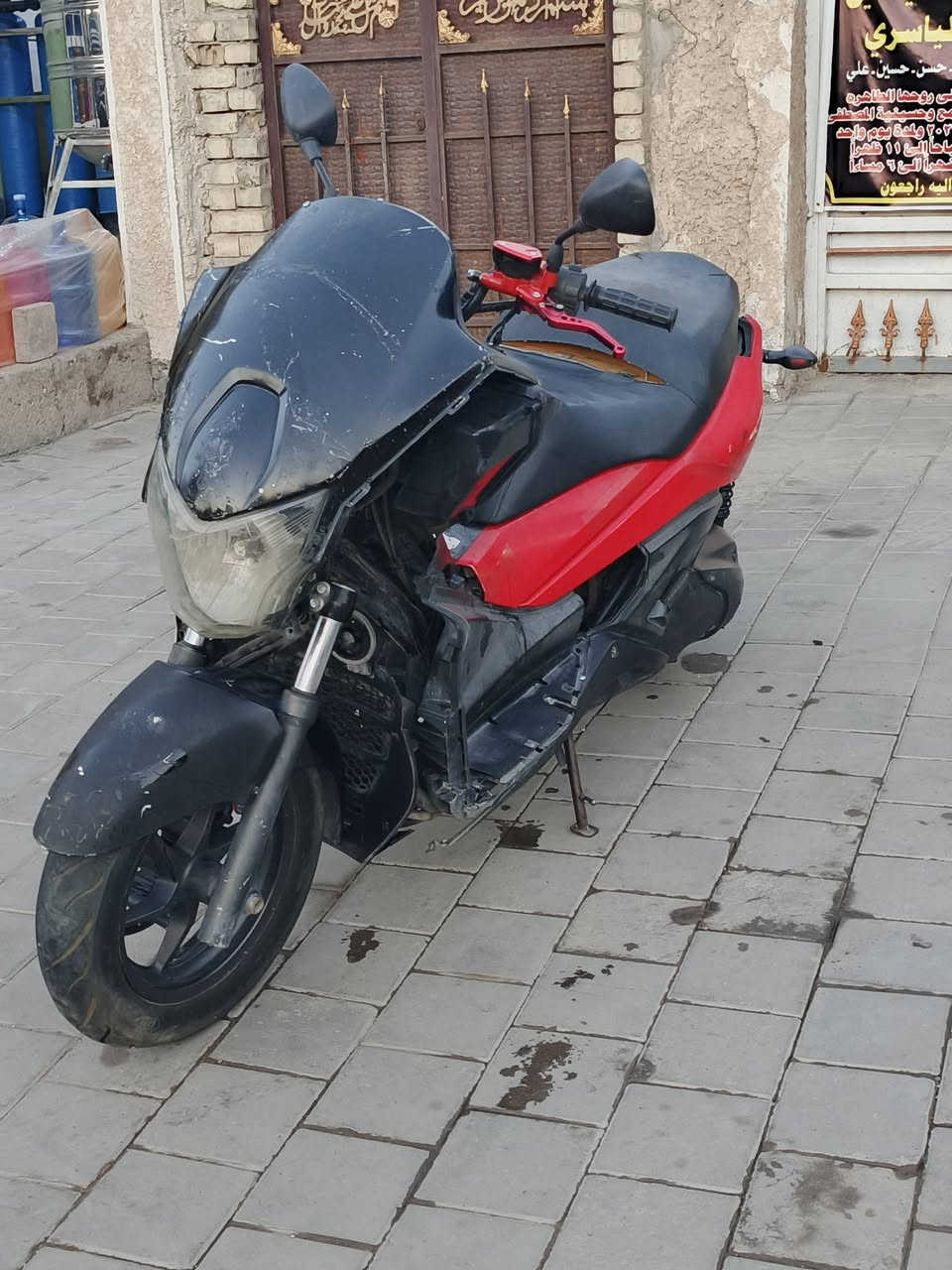 البيع فورزه فاز عميه بلادي مكينه مكفوله دراجه كله شغاله تخم تاير جديد باتري جديد وراقه كامله نقصه صفاح مال بجم سعره650 وبيه مجال بكاني شعب ***********
