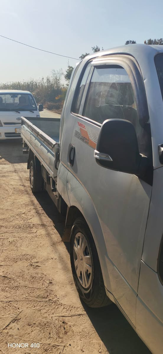 السلام عليكم
كيا حمل للبيع ١٨ مسكر رقم بغداد انكليزي سنويه جديده بسمي تحويل ثاني يوم مكفوله من الكص و التبديل و بيه طخه بسيطه  موضحه بالصوره السعر ١٣٨ و بيه مجال حك الجيه
للاستفسار الاتصال على الرقم
***********
