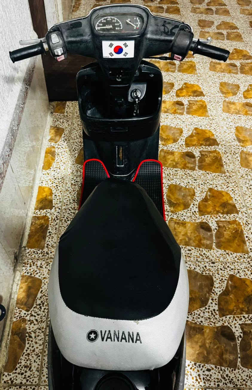 بطه 2000
دراجه نكره سلف ماناقصهه برغي 
دراجه شاصي يلمع ومحرك ناعم 
كير اخرس 
كهرباياتهه كل شغالات
مفتوحه مره وحده
كربلا البوبيات 
***********
سعر350 وبيه مجال كلش بصيط
