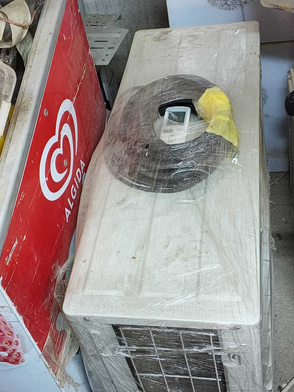 سبلت البيع اسمه اواكس كله شغال كامل بواريه جدد سعره 350 الاتصال ***********
