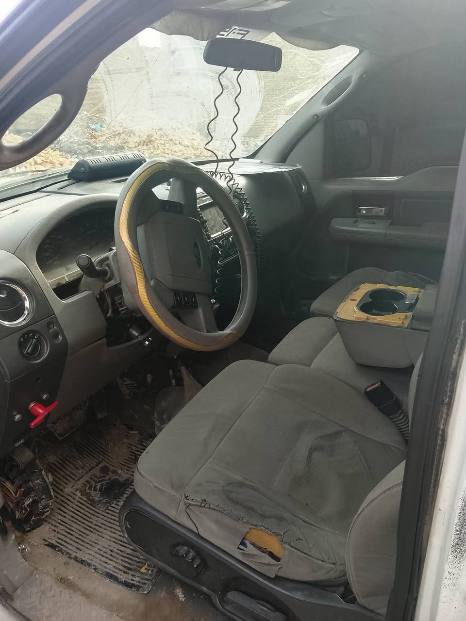 جاهزه محرك كير بلاديات
سياره جاهزه مكانها بغداد حسينيه ال راشديه 
سعر 45
***********
