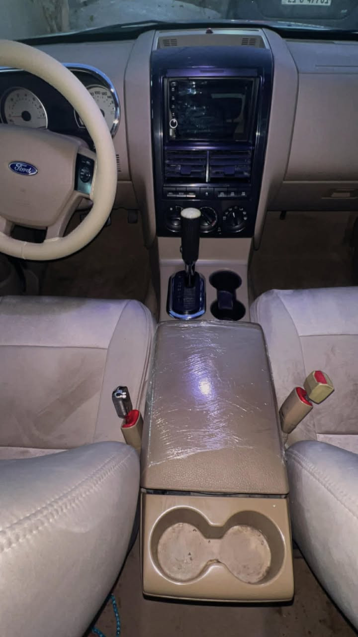 فورداكسبلورر2010يجينيه به شرت سعري 140$مجال***********)(0770082387
